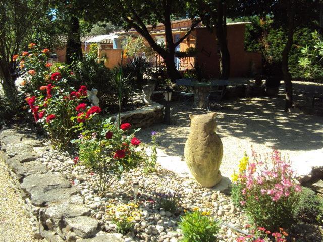 B&B La Douloire Pernes-les-Fontaines Exterior photo