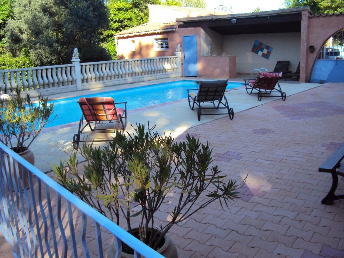 B&B La Douloire Pernes-les-Fontaines Exterior photo